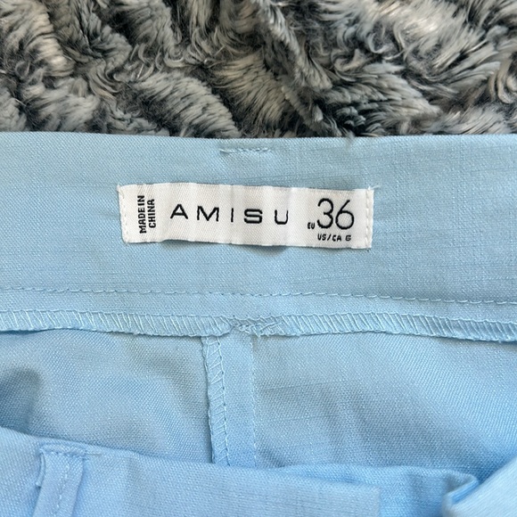 NWOT Light Blue Bermudas Stretchy Classy Short / Size Small - Picture 4 of 10